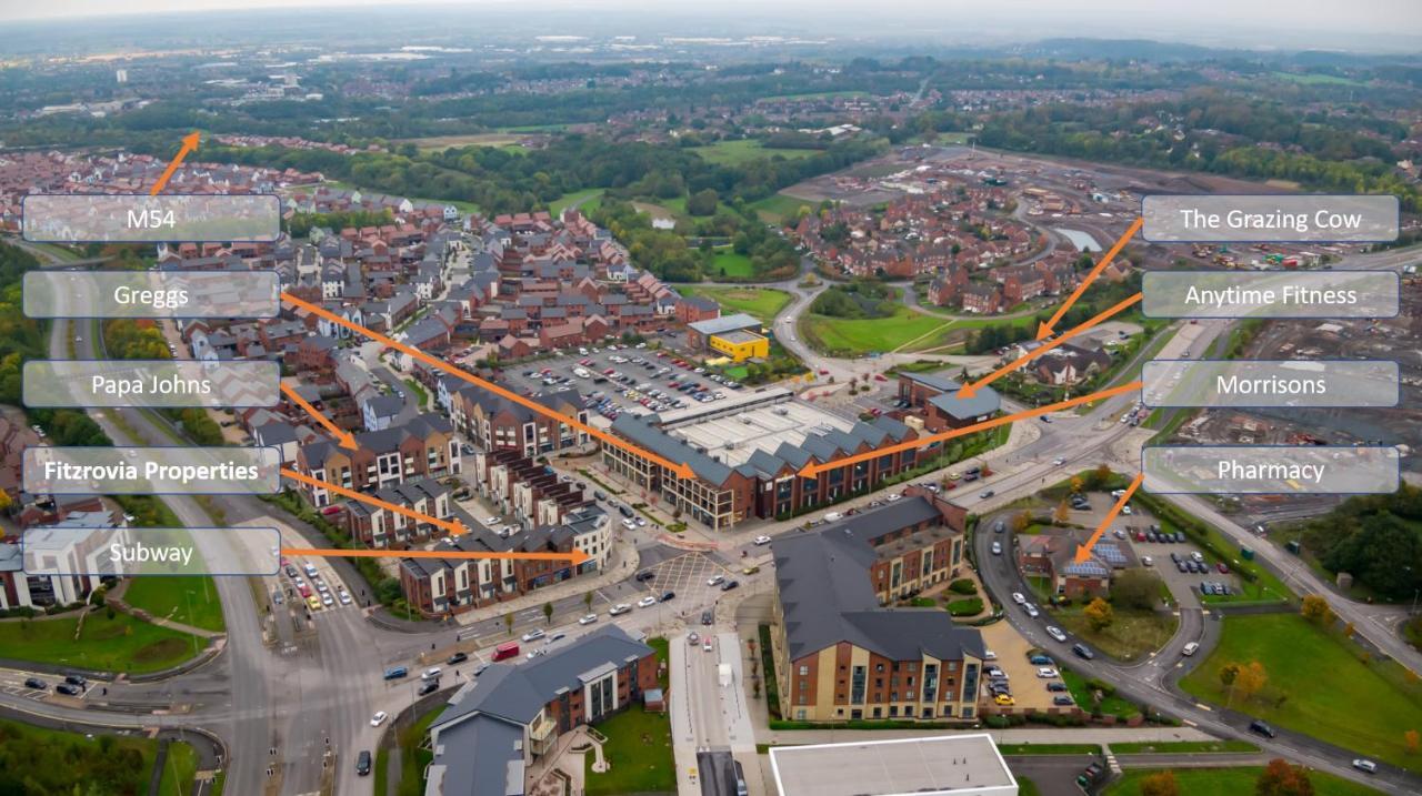 Central Townhouse With Parking Telford Bagian luar foto